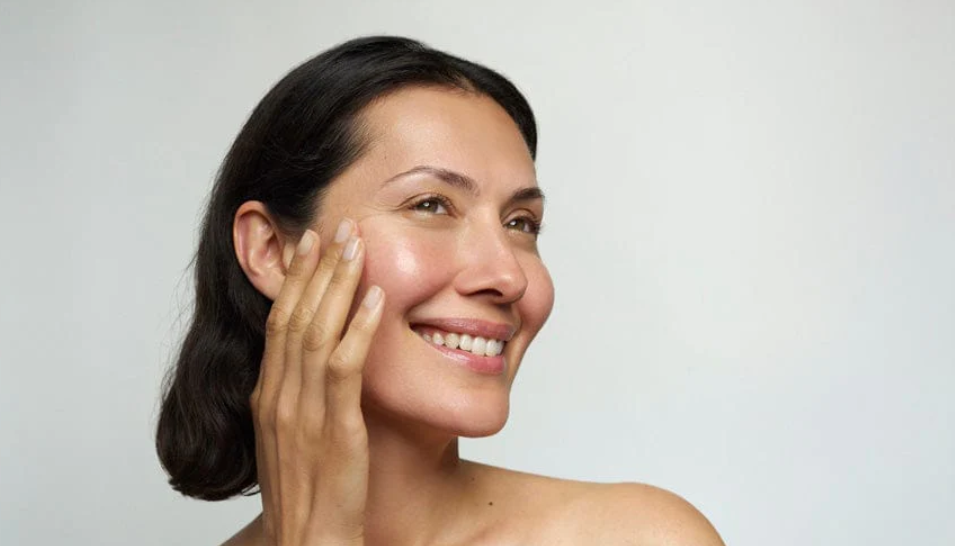 7 Daily Habits That Prevent Hyperpigmentation From Getting Worse