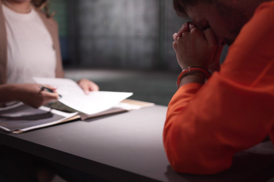How a Criminal Defense Attorney Atlantic County NJ Builds a Defense 