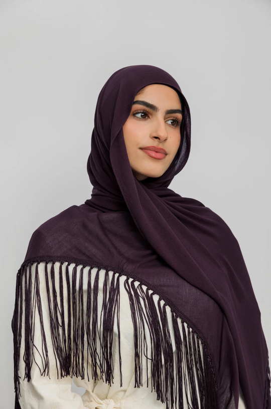 Choosing Bold Hijab Colors for Your Complexion