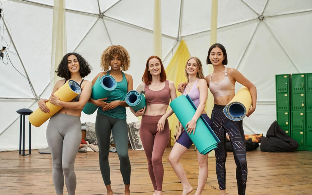 How the Right Yoga Outfit Can Make Every Movement Feel More Natural