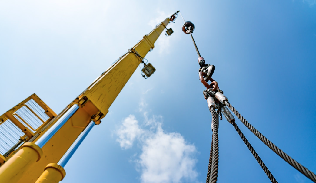 How the Right Heavy-Duty Lift Can Change the Way Challenging Loads Are Handled
