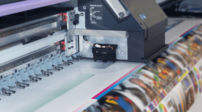 A Complete Buyer's Guide to Large Format Printing Services for US Marketing Teams in 2025