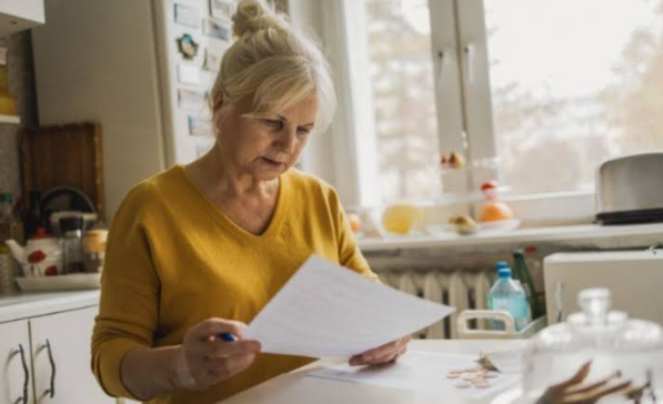 Common Mistakes People Make When Reading Their Investment Statements