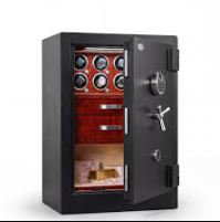 How to Choose a High-Security Watch Safe for a Growing Collection