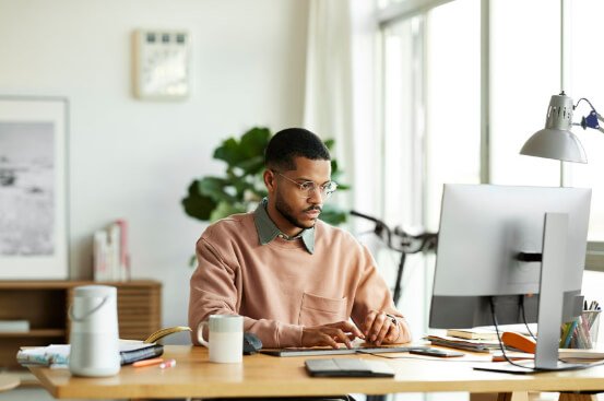How to Take Better Care of Your Health During a Desk-Heavy Week